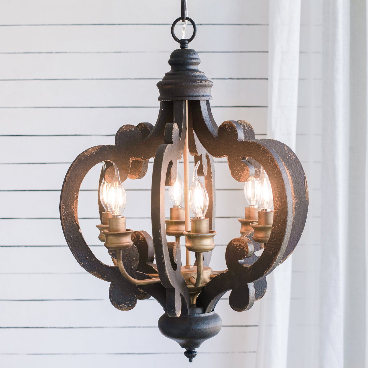 French Country Wood Chandelier – 6-Light Farmhouse Pendant