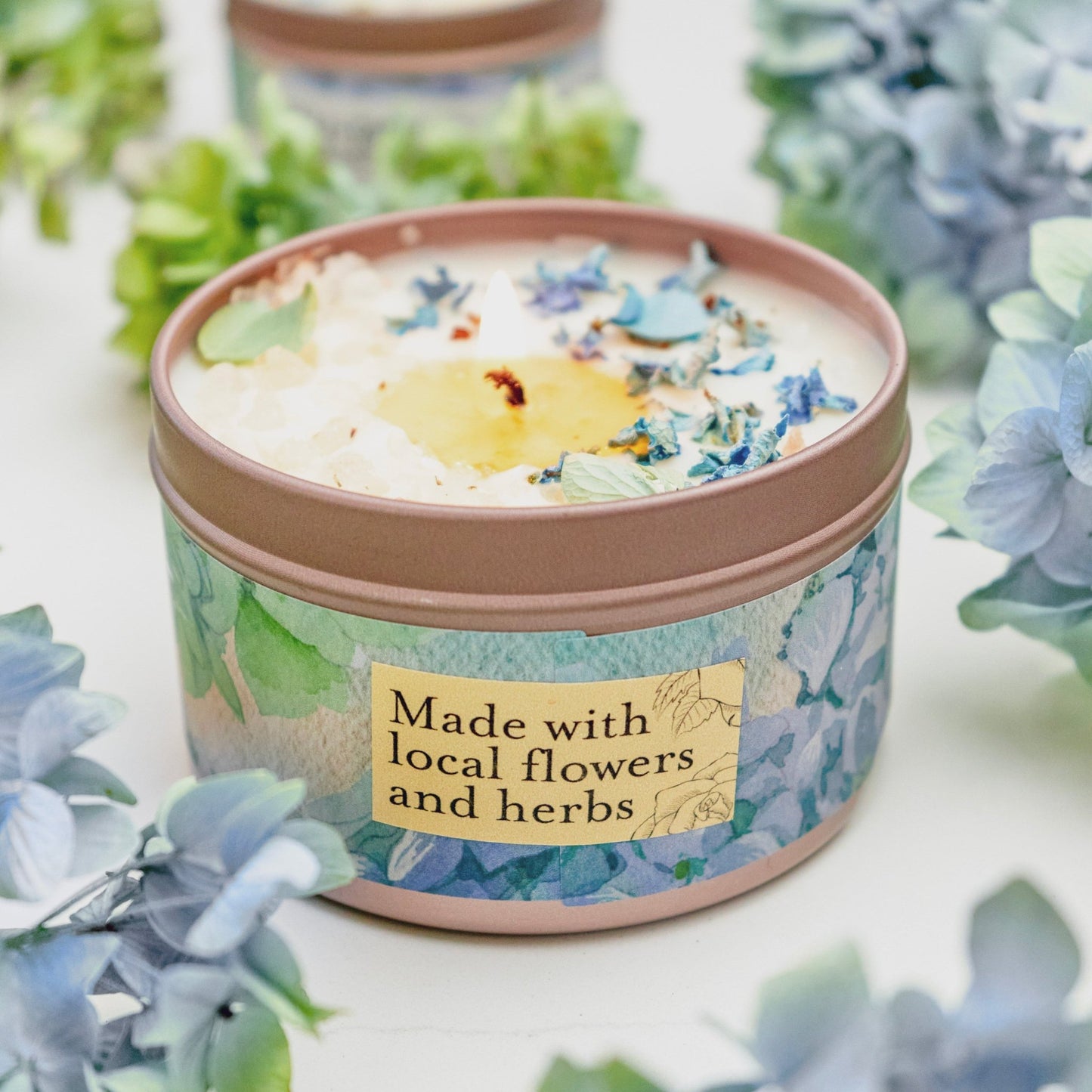 BY THE SEA Hydrangea Sea Salt Candle - Armand’s Maison & Marché