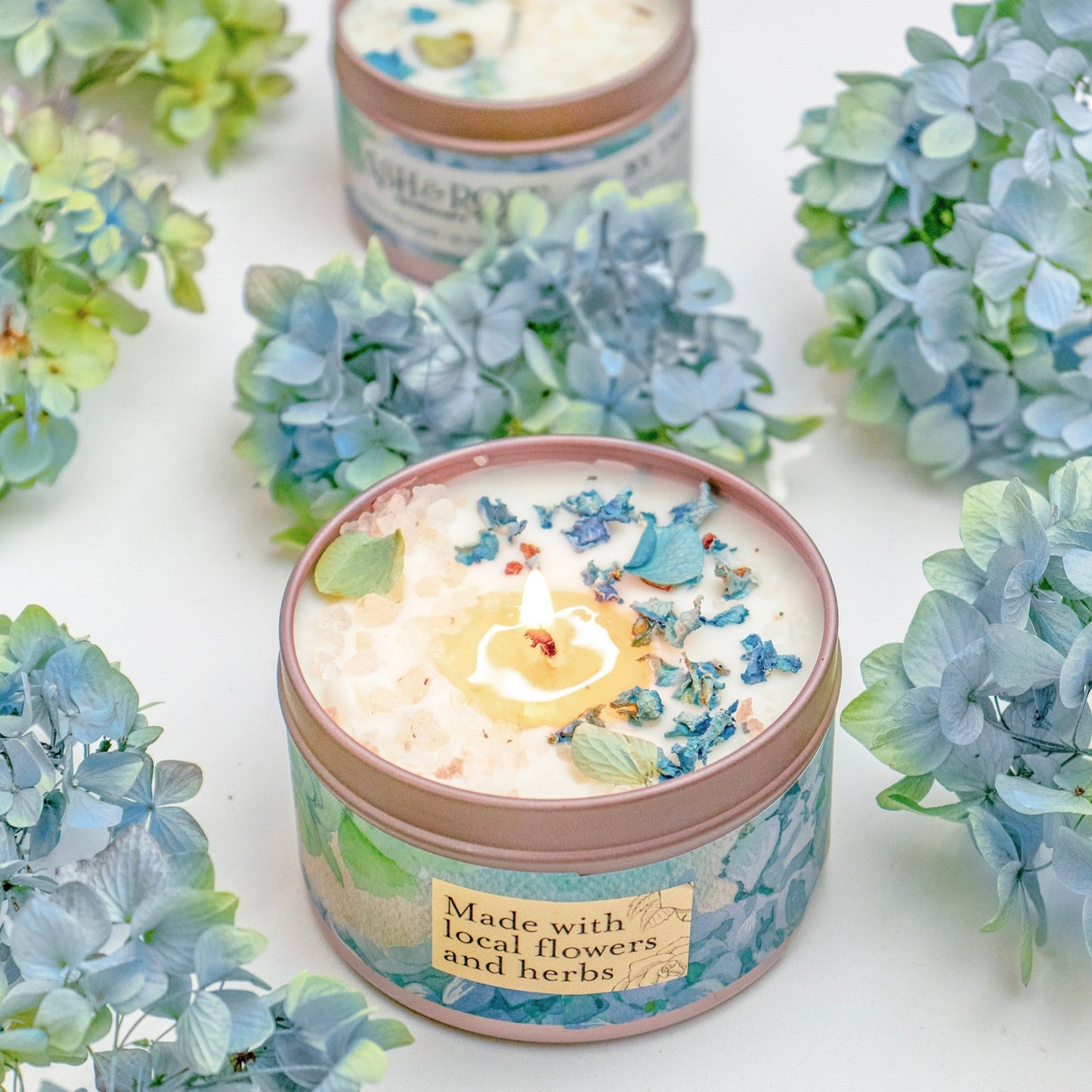 BY THE SEA Hydrangea Sea Salt Candle - Armand’s Maison & Marché