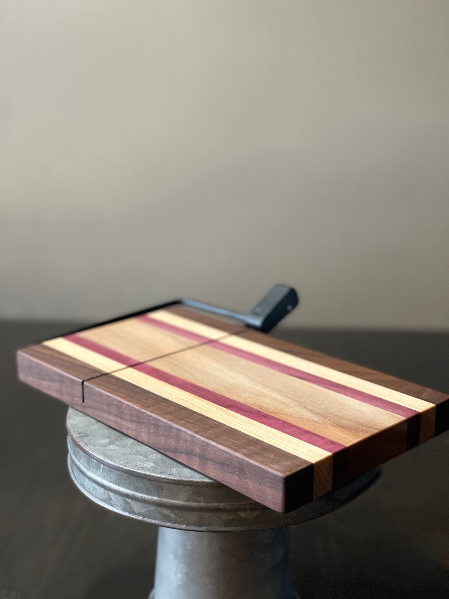 Cheese Cutting Board with Slicer - Armand’s Maison & Marché