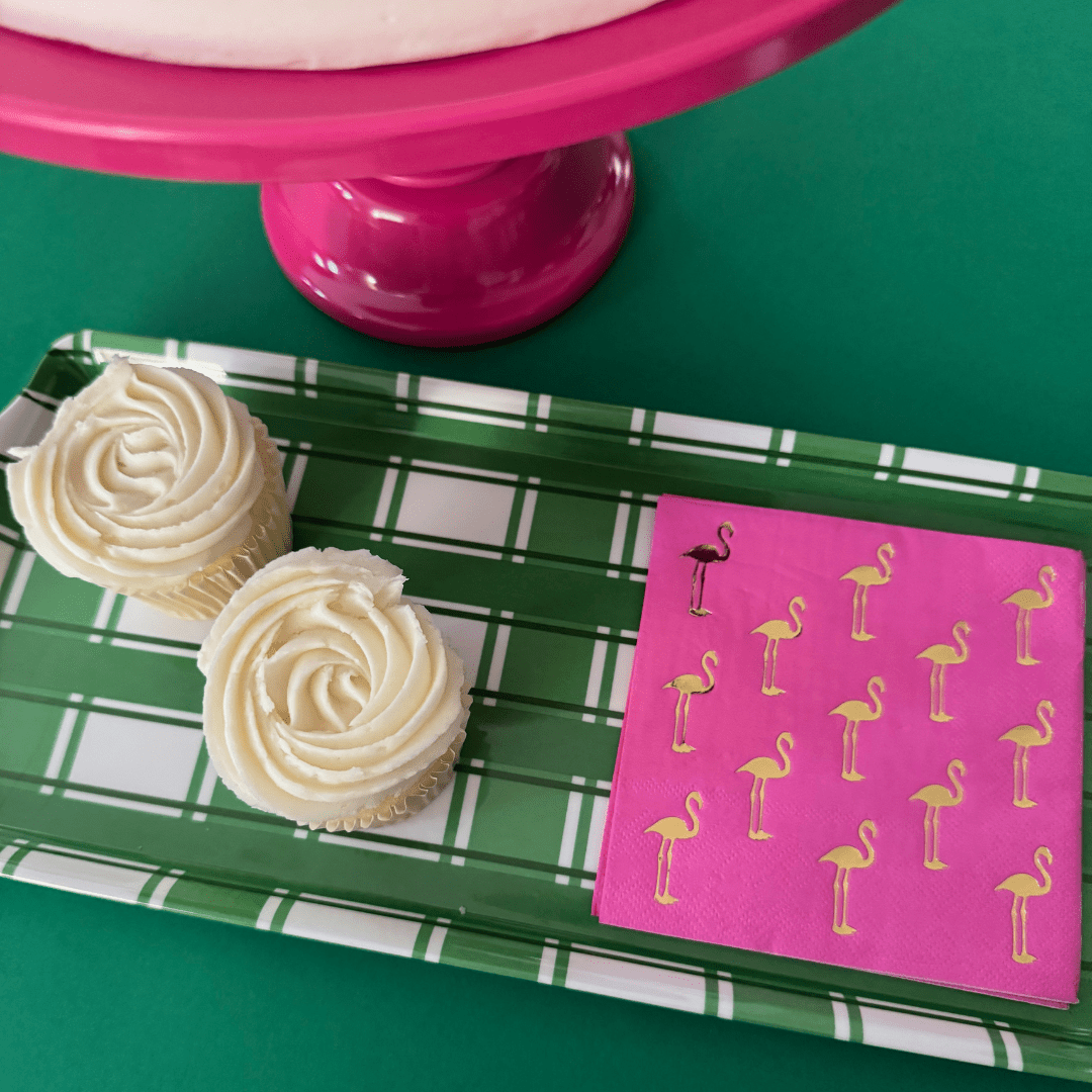 Green Plaid Gingham Melamine Party Tray – 15.25" Reusable Serving Tray for Appetizers - Armand’s Maison & Marché
