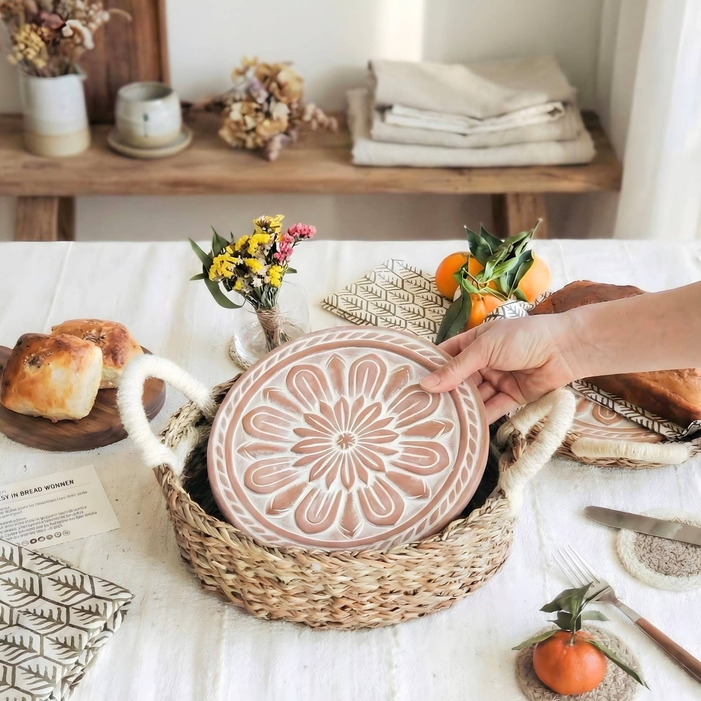 Handmade Bread Warmer & Wicker Basket - Vintage flower - Armand’s Maison & Marché