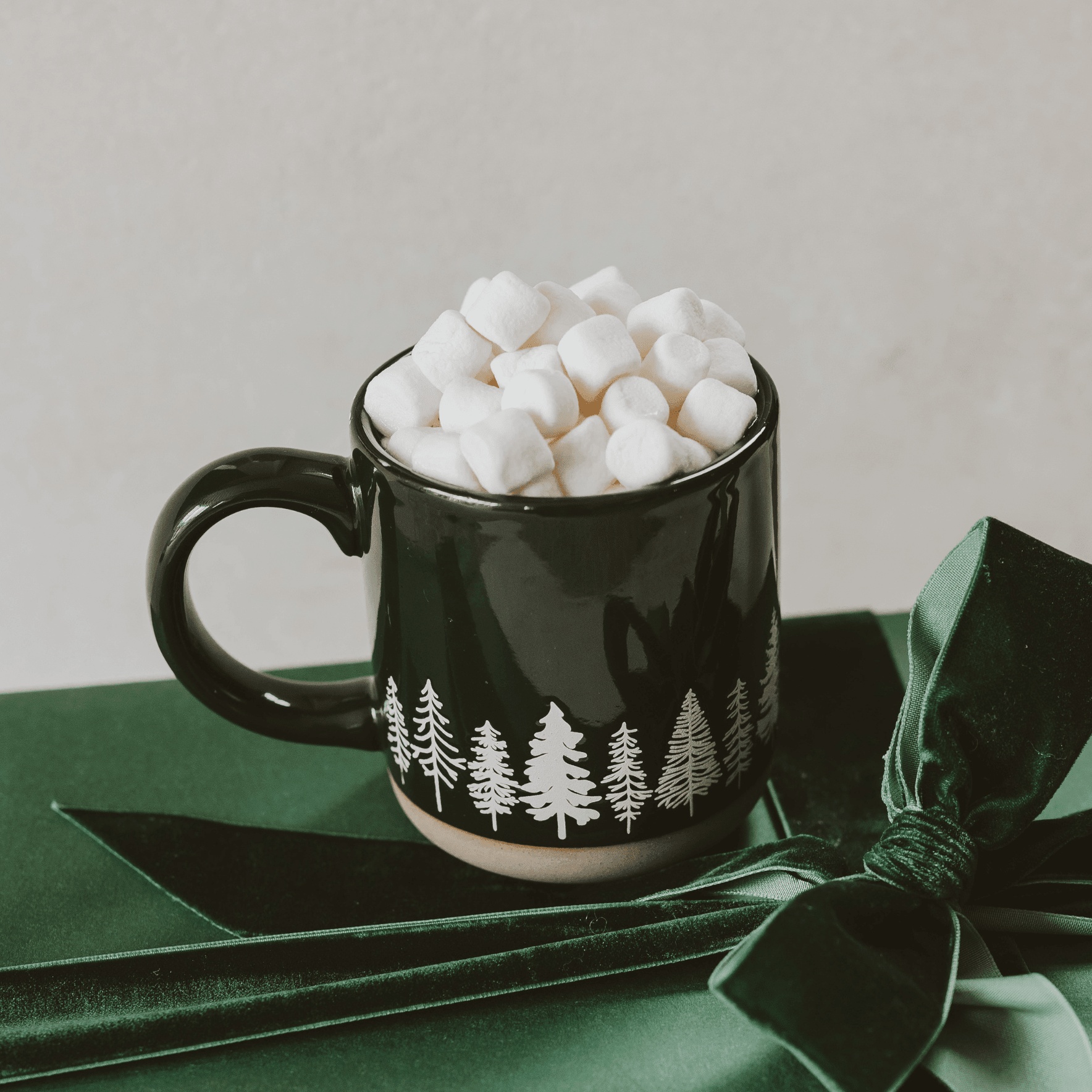 Pine Trees 14 oz Stoneware Coffee Mug - Armand’s Maison & Marché