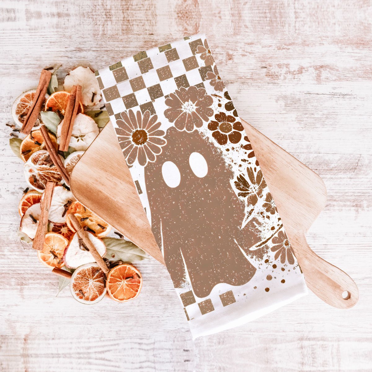 Retro Halloween - Armand’s Maison & Marché