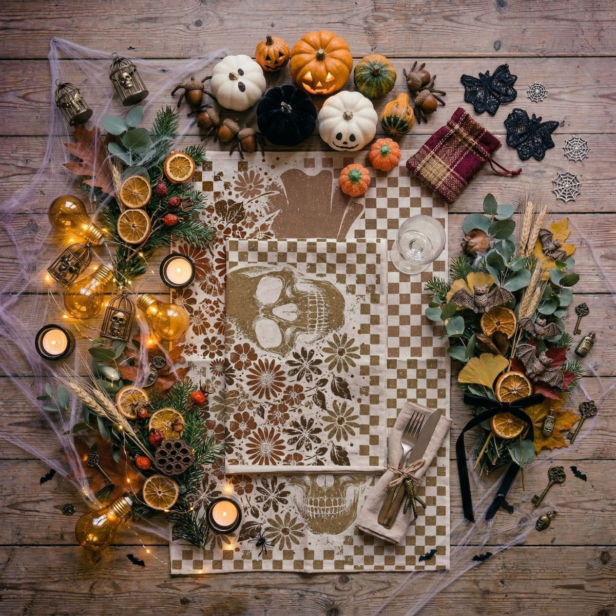 Retro Halloween - Armand’s Maison & Marché