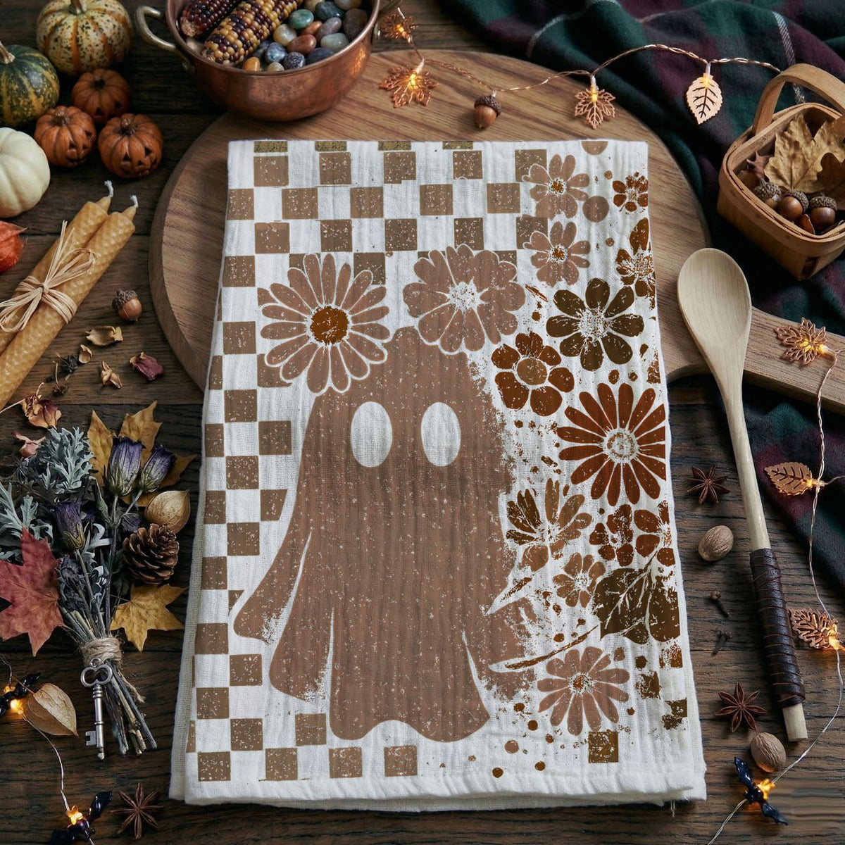 Retro Halloween - Armand’s Maison & Marché